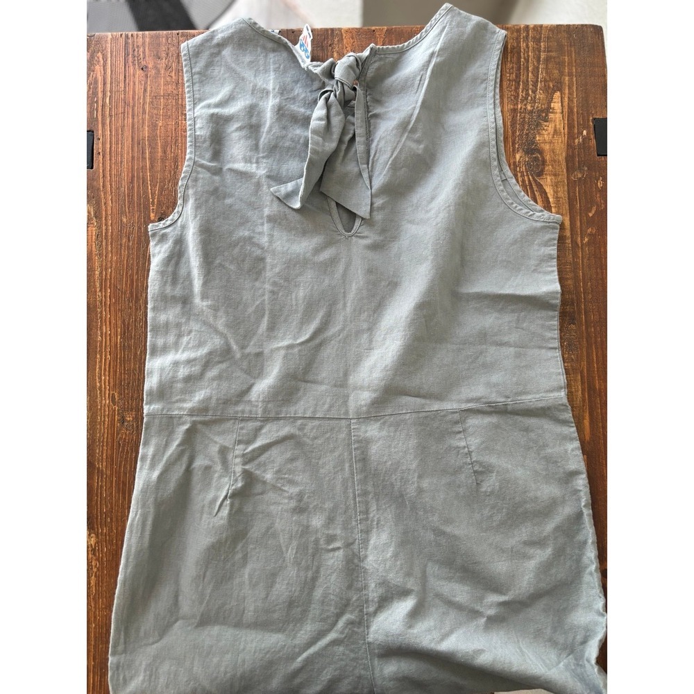 Romper Linen and cotton‎ blend.  Size Small